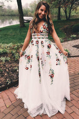 White floral prom dress,long Prom Dress,v neck prom dress,evening dress,PD909